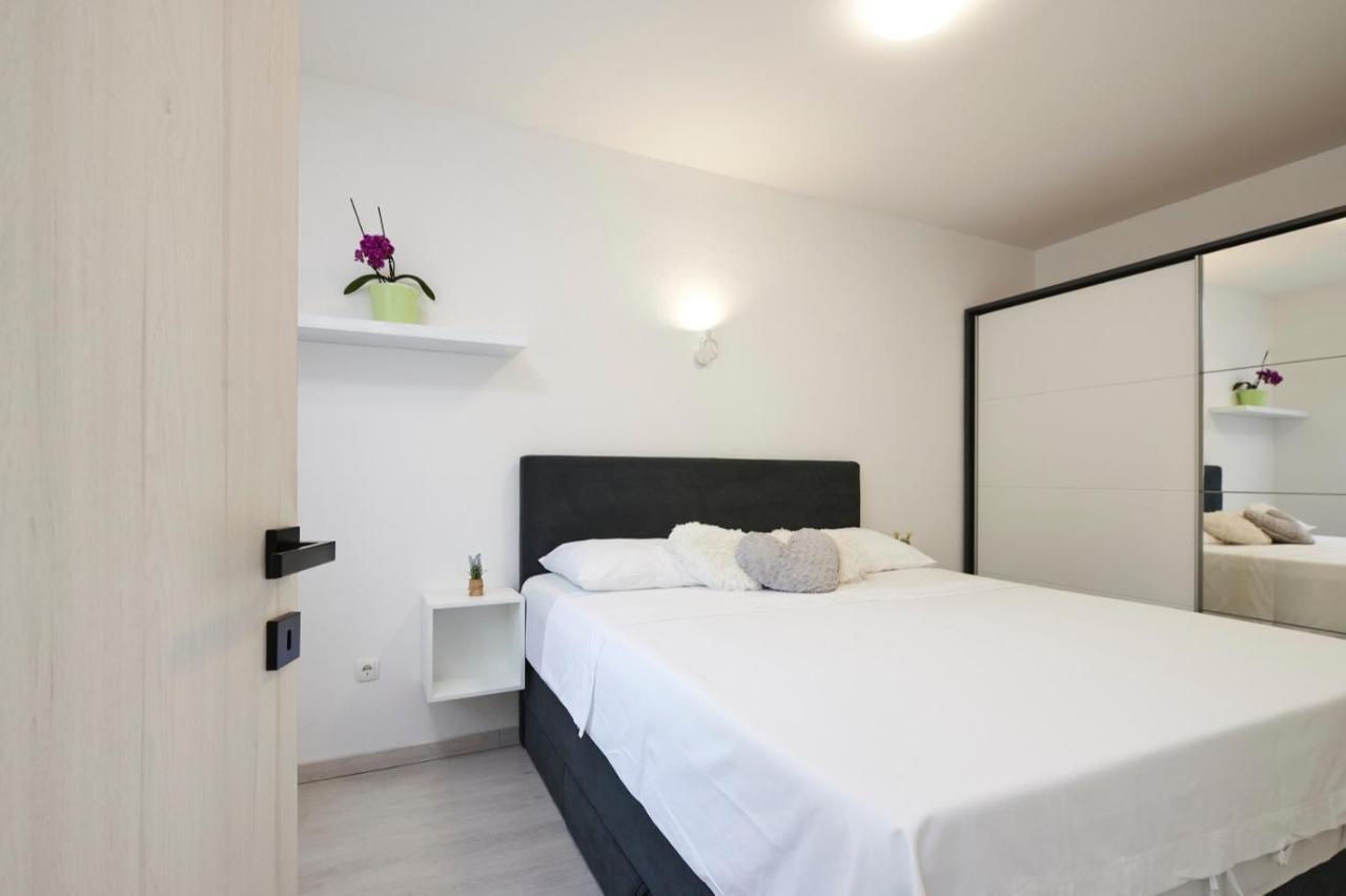 Apartment Josip Ciovo Trogir Exterior foto